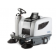 Nilfisk SR1101 B batteriebetriebene Kehrmaschine